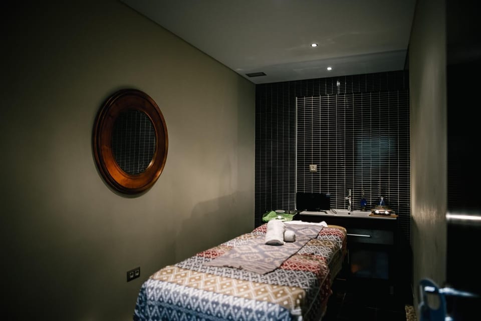 Spa and wellness centre/facilities, Area and facilities