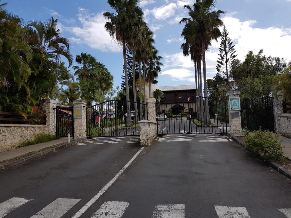 Nearby landmark, Property logo or sign