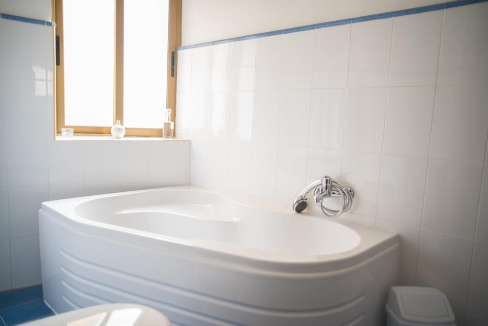 Day, Bathroom