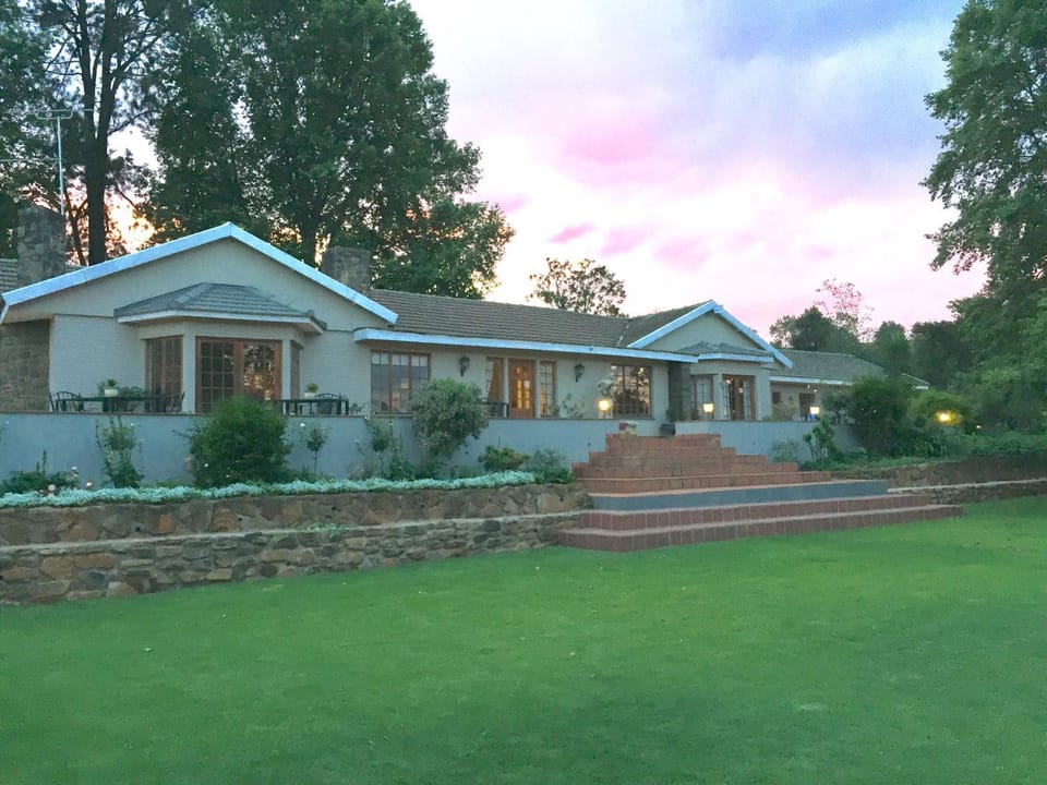Facade/entrance, Sunset