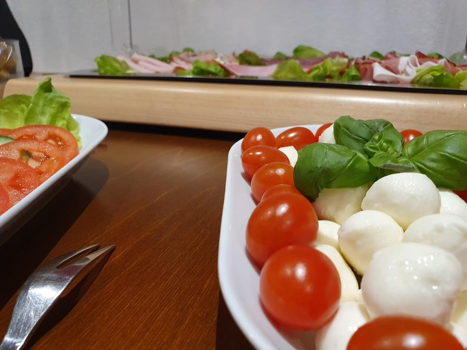 Food and drinks, Food, Buffet breakfast