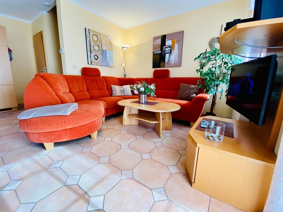 Living room, Photo of the whole room