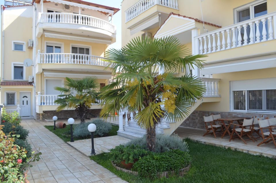 Patio, Garden