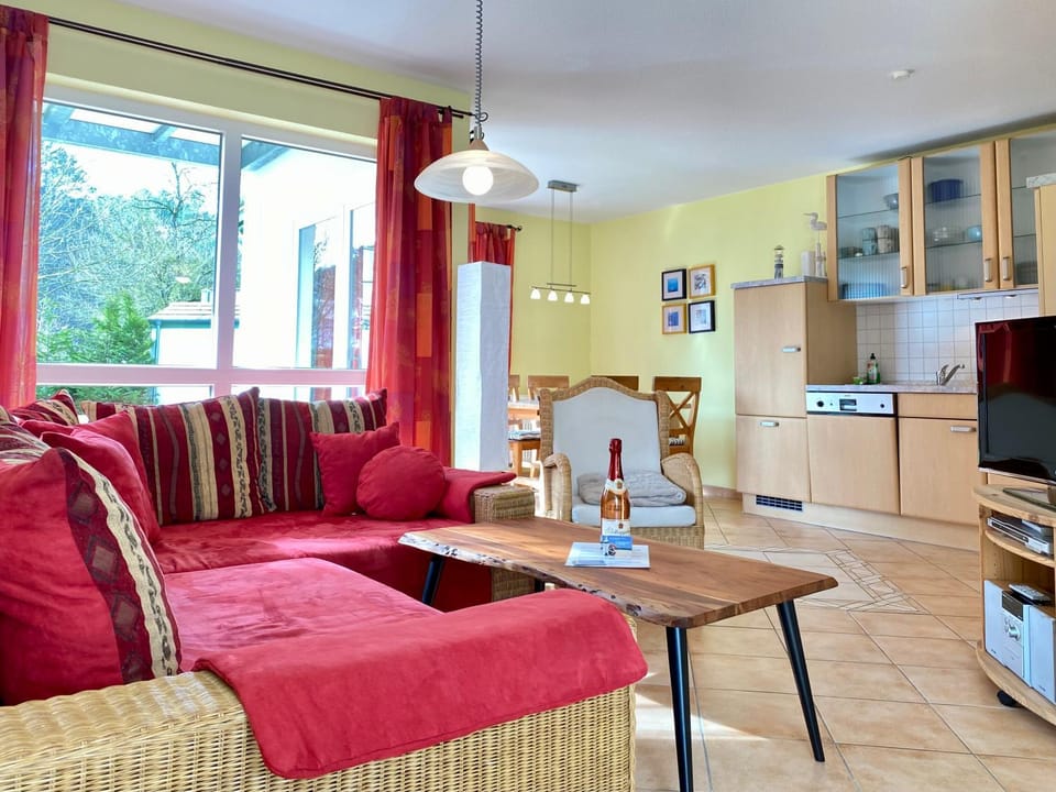 TV and multimedia, Living room, kitchen