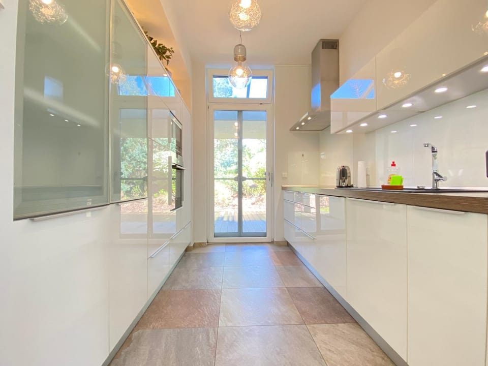 Kitchen or kitchenette, kitchen
