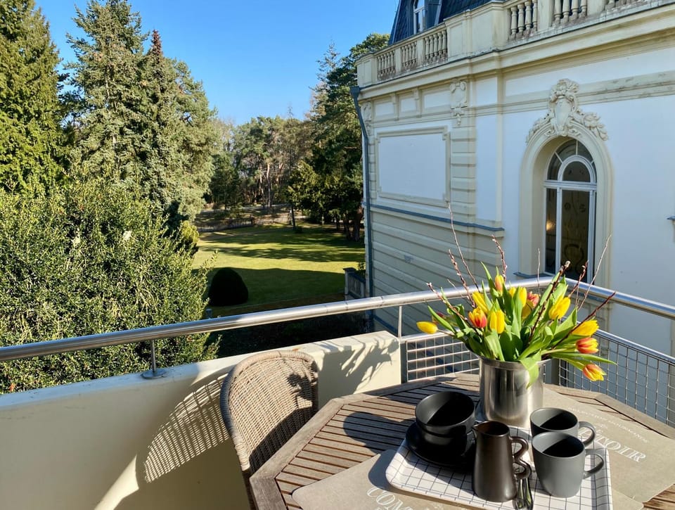 Garden, View (from property/room), Balcony/Terrace