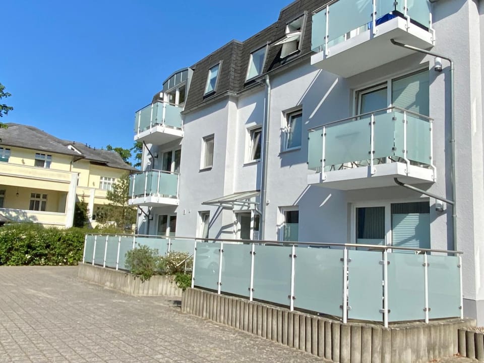 Property building, Balcony/Terrace