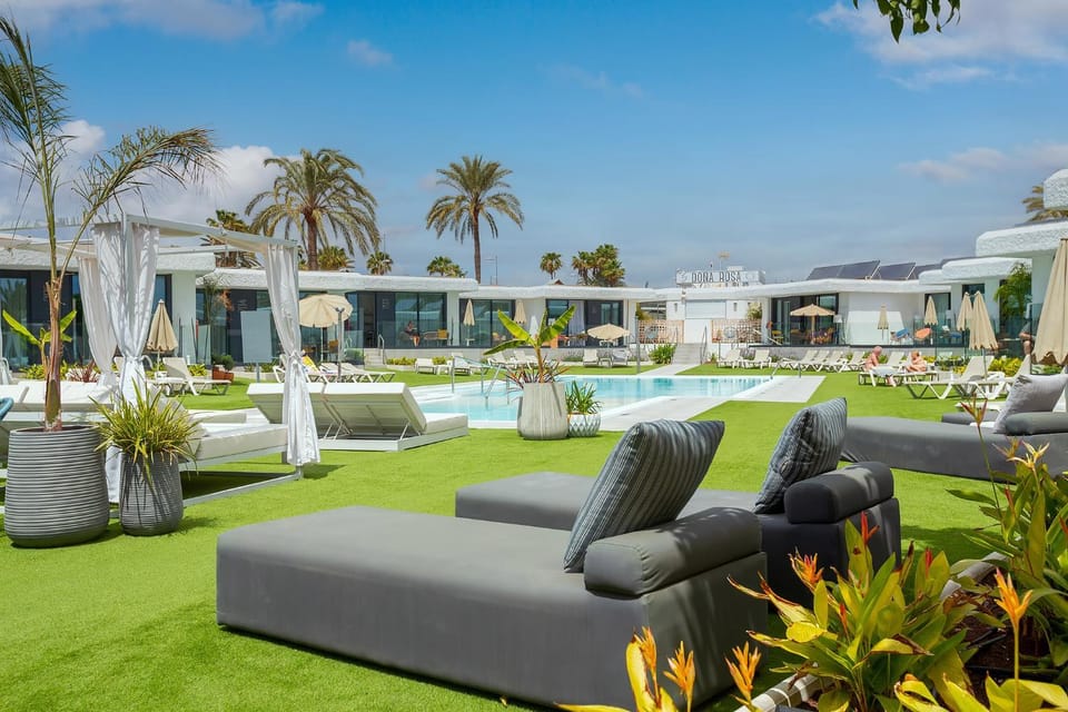 Garden, Swimming pool