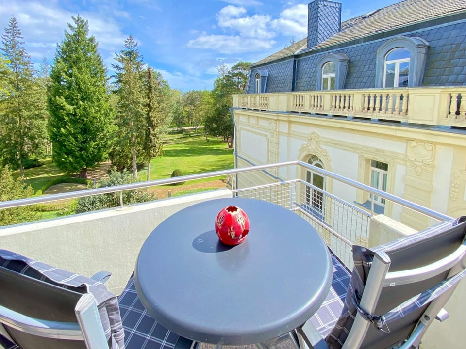 View (from property/room), Balcony/Terrace