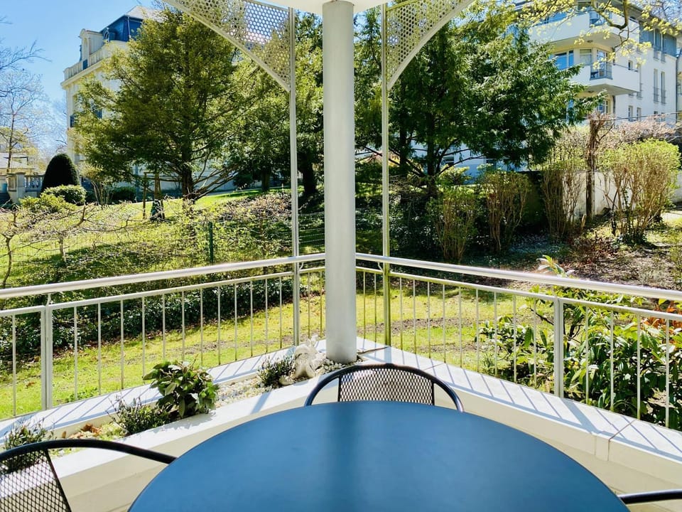 Garden, View (from property/room), Balcony/Terrace, Landmark view