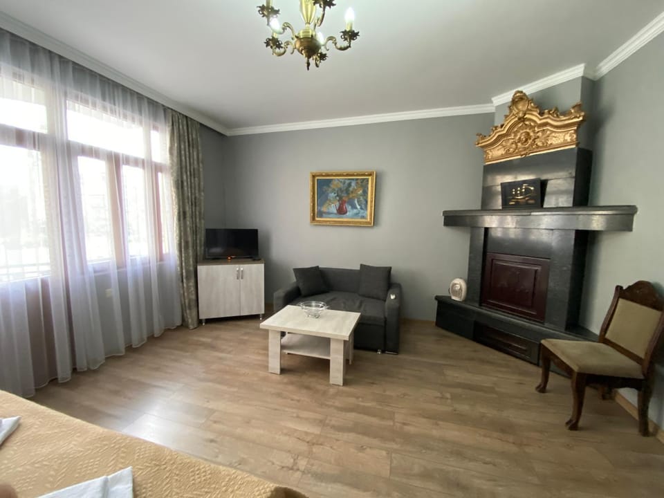 Cozy Studio on Europe Square Bed and Breakfast in Batumi