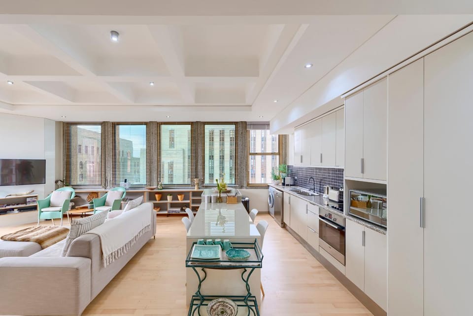 Kitchen or kitchenette, Living room, Seating area