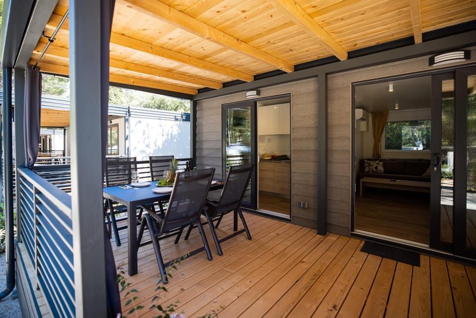 Mobile Homes & Bungalows Ljutić Campground/ 
RV Resort in Biograd na Moru