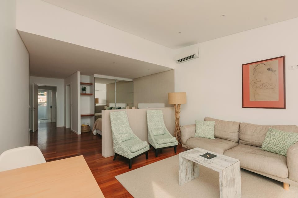 Living room, Area and facilities, wardrobe, air conditioner