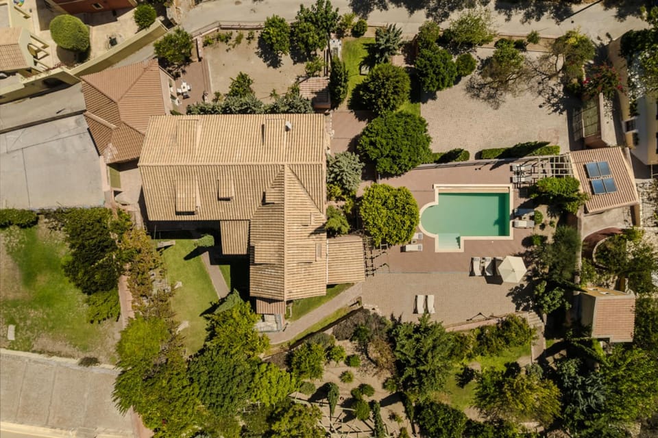 Property building, Day, Neighbourhood, Bird's eye view