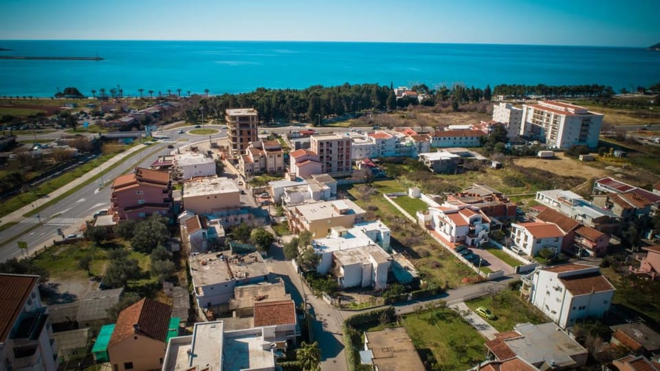 Bird's eye view, City view, Street view