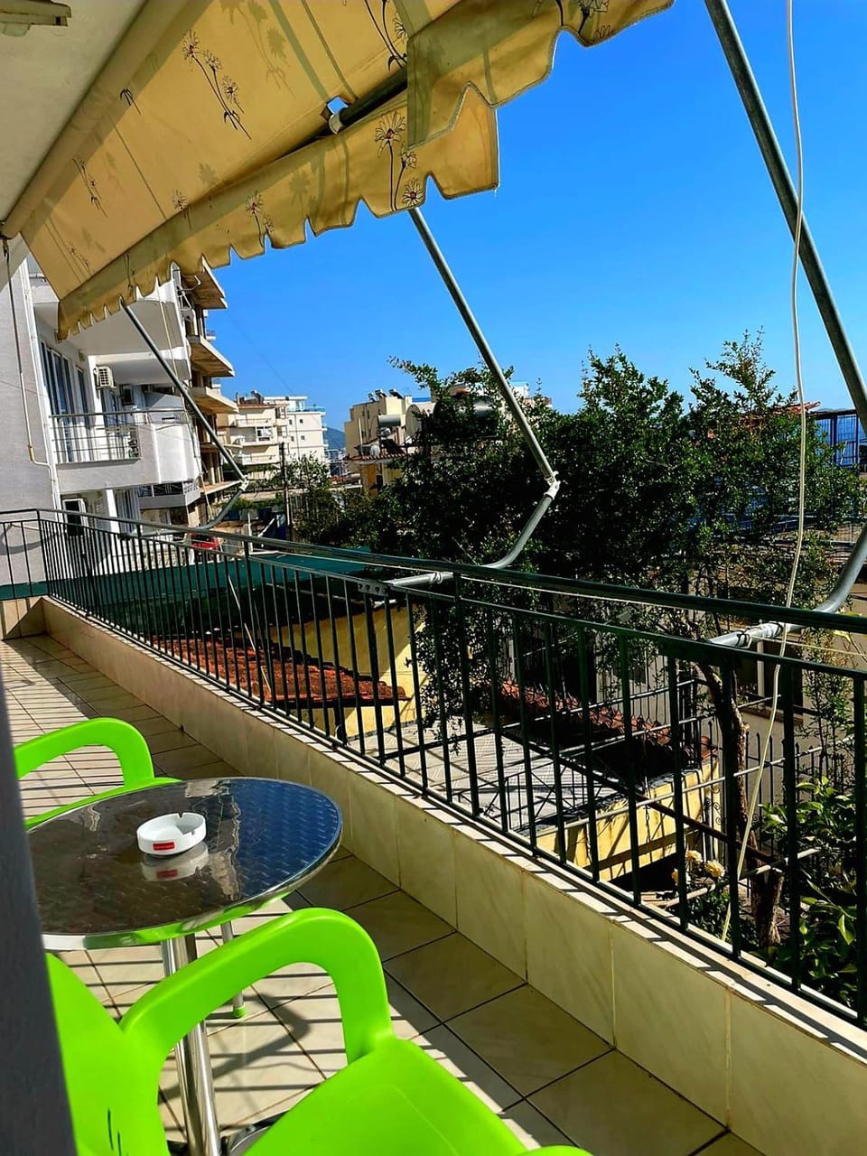 View (from property/room), Balcony/Terrace, Balcony/Terrace, Seating area, City view, Sea view