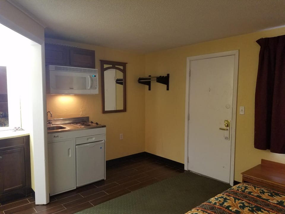 Budget Inn - Keokuk Motel in Iowa