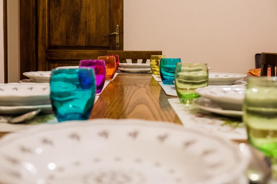 Kitchen or kitchenette, Decorative detail, Dining area