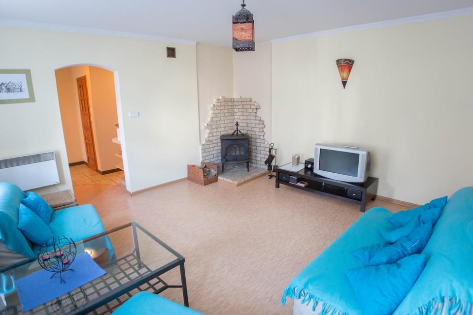 Living room, Bedroom