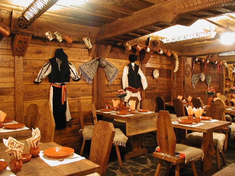 Restaurant/places to eat