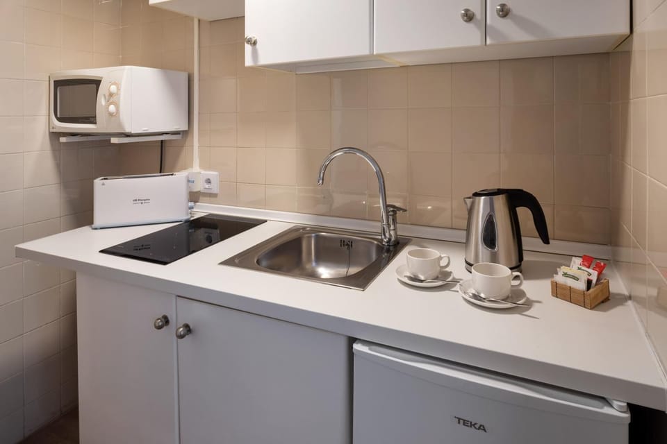 Coffee/tea facilities, Kitchen or kitchenette, Food and drinks, Breakfast, Drinks
