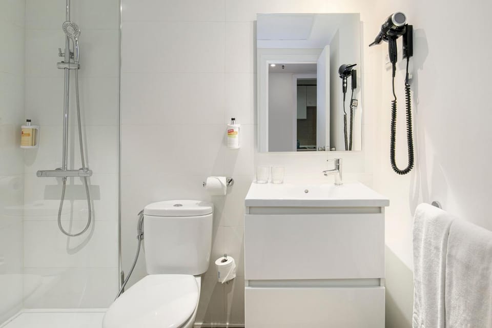 Shower, Toilet, Bathroom