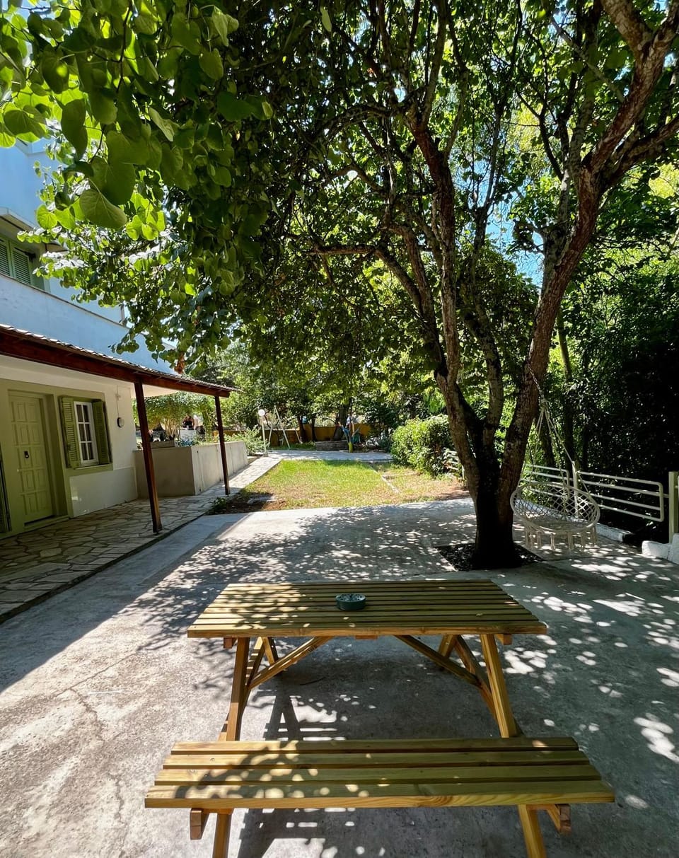 Patio, Natural landscape, Garden, Dining area, Garden view
