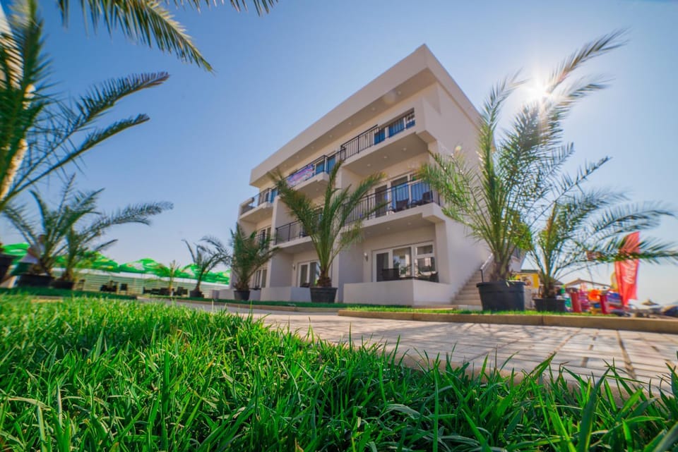 Property building, Day