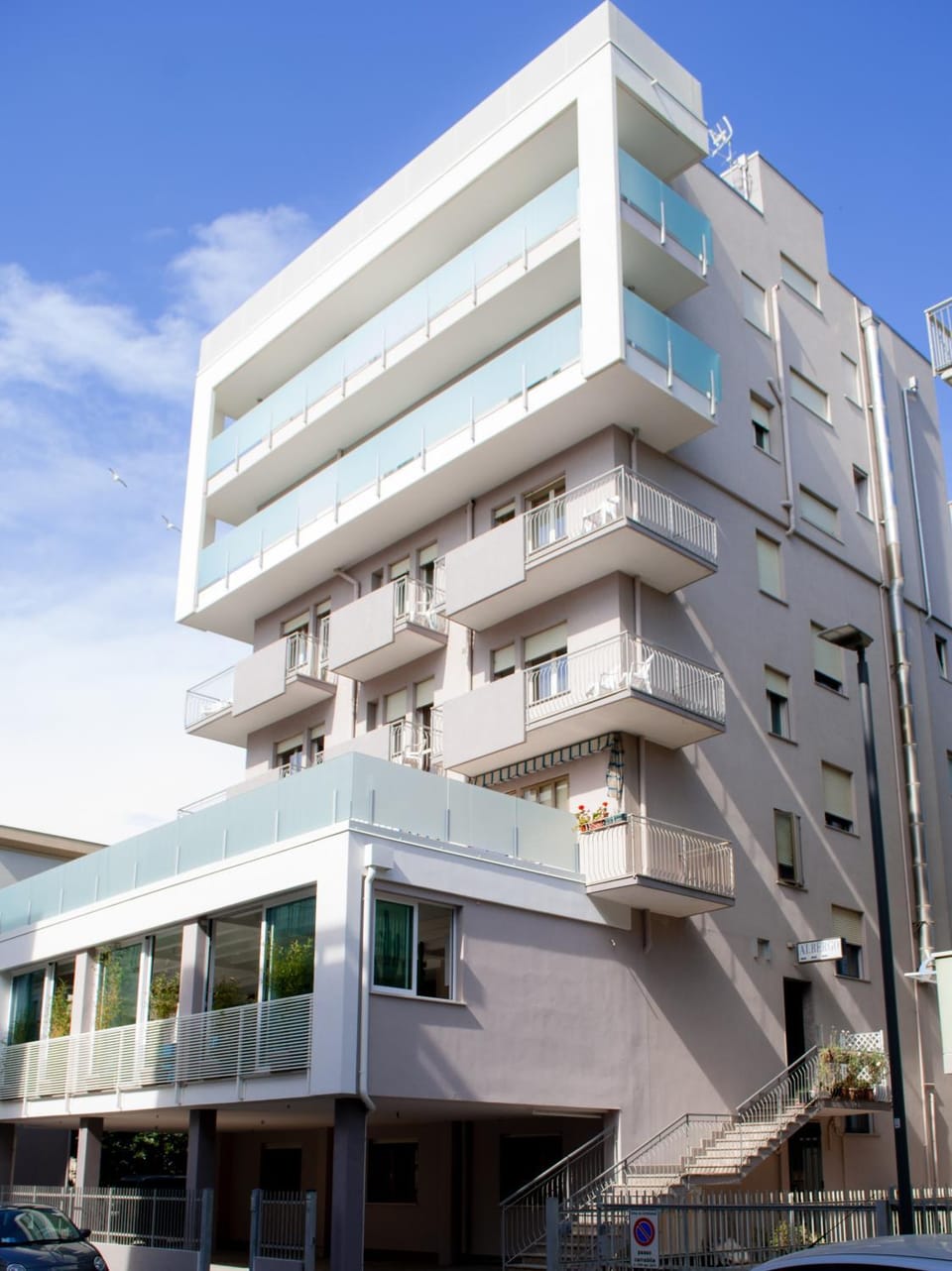 Property building, Facade/entrance