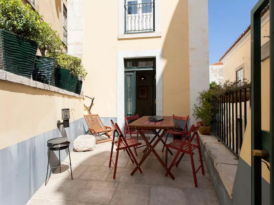 Patio, Garden, Balcony/Terrace