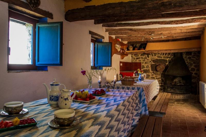 Can Fiol Masia House in Garrotxa