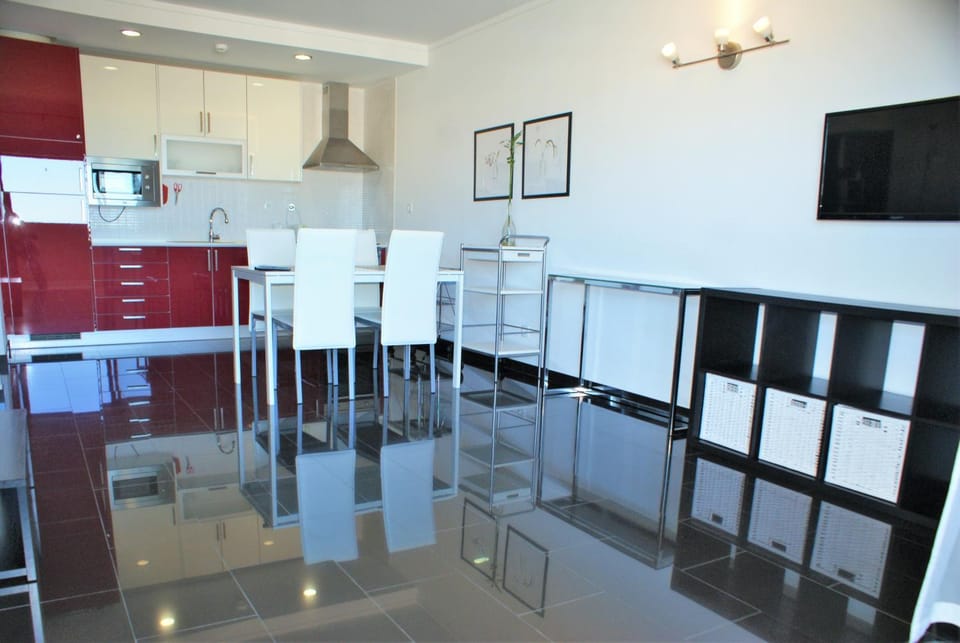 TV and multimedia, Living room, Dining area