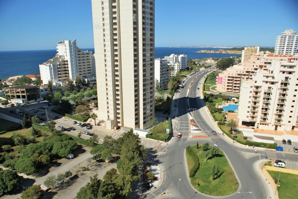 City view, Sea view