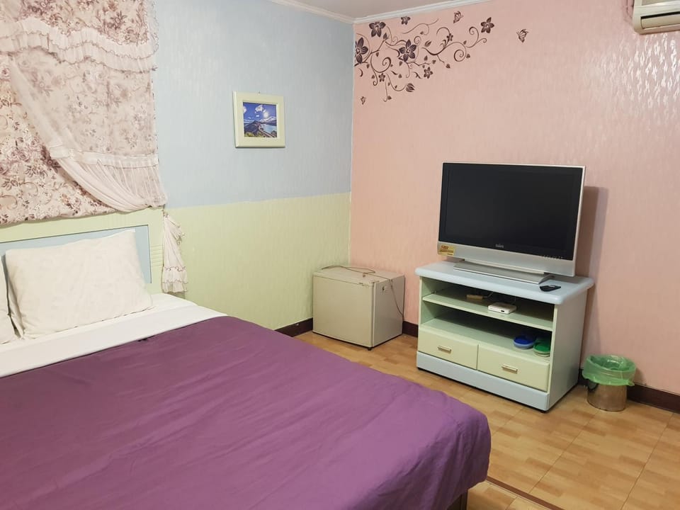 TV and multimedia, bunk bed