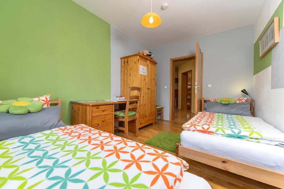Bed, Bedroom, wardrobe