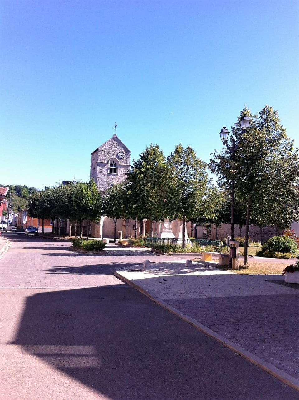 Off site, Neighbourhood