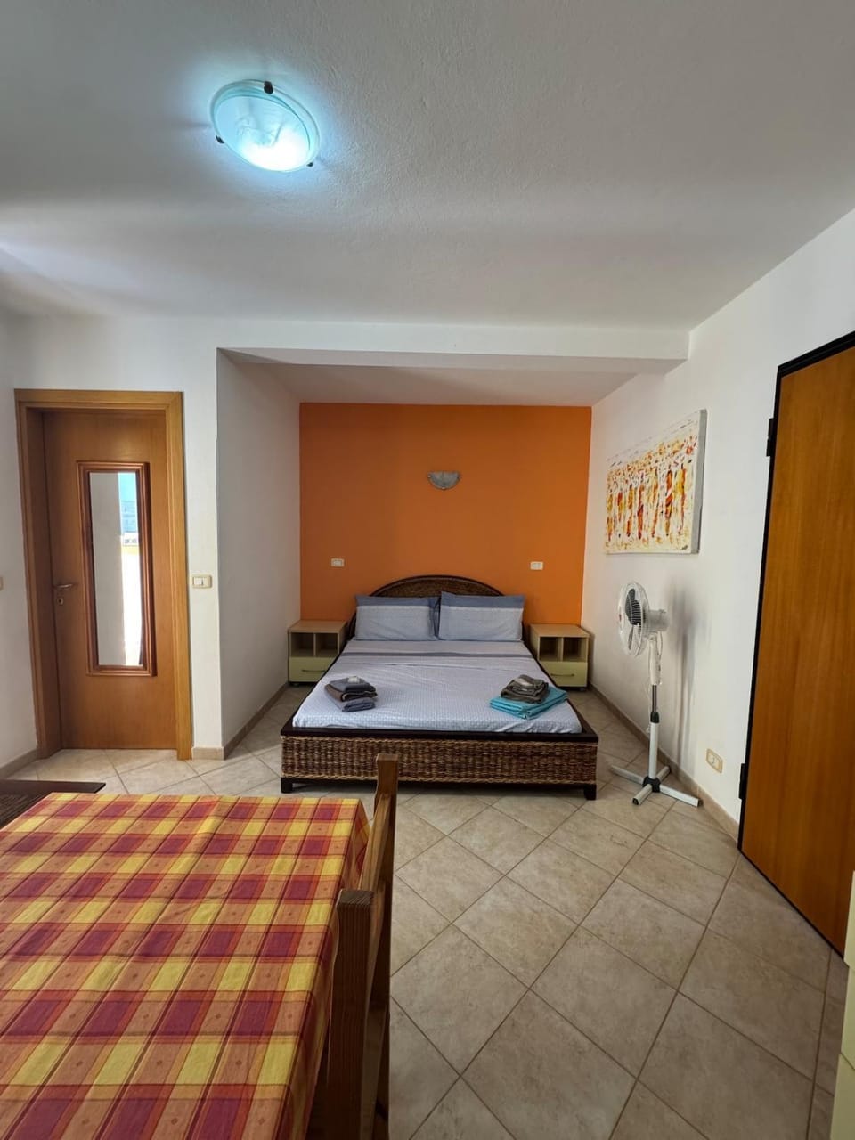 Bed, Photo of the whole room