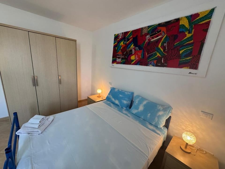 Bed, Photo of the whole room, Bedroom, towels, wardrobe
