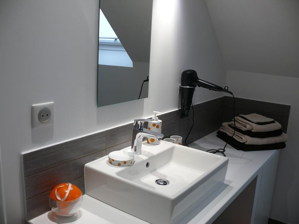 Entre Mer et Rivière Bed and Breakfast in Finistere