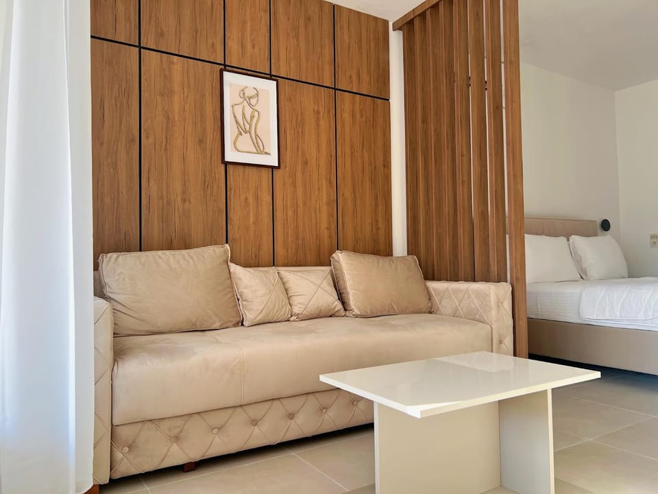 Bed, Seating area