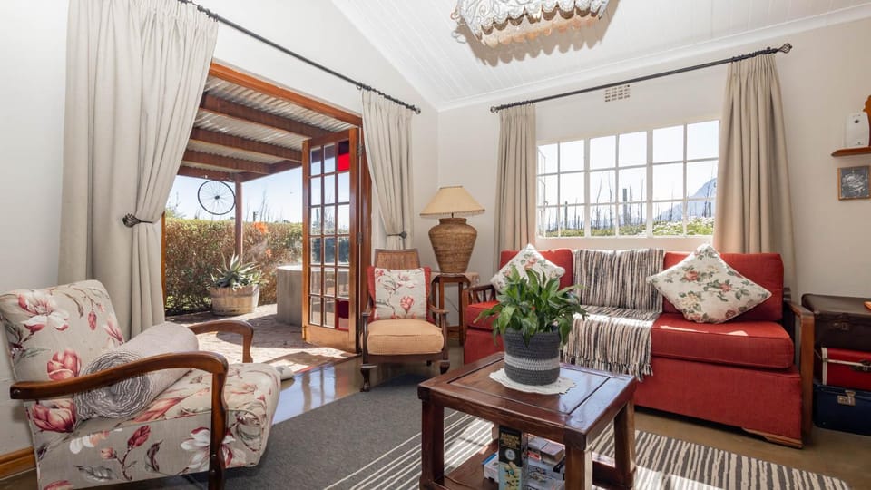 Garden, Hot Tub, View (from property/room), Balcony/Terrace, Lounge or bar
