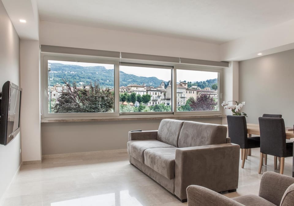 Communal lounge/ TV room, Coffee/tea facilities, Living room, Seating area