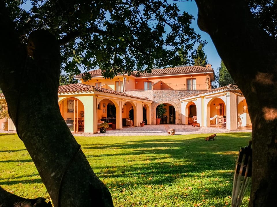 Property building, Garden