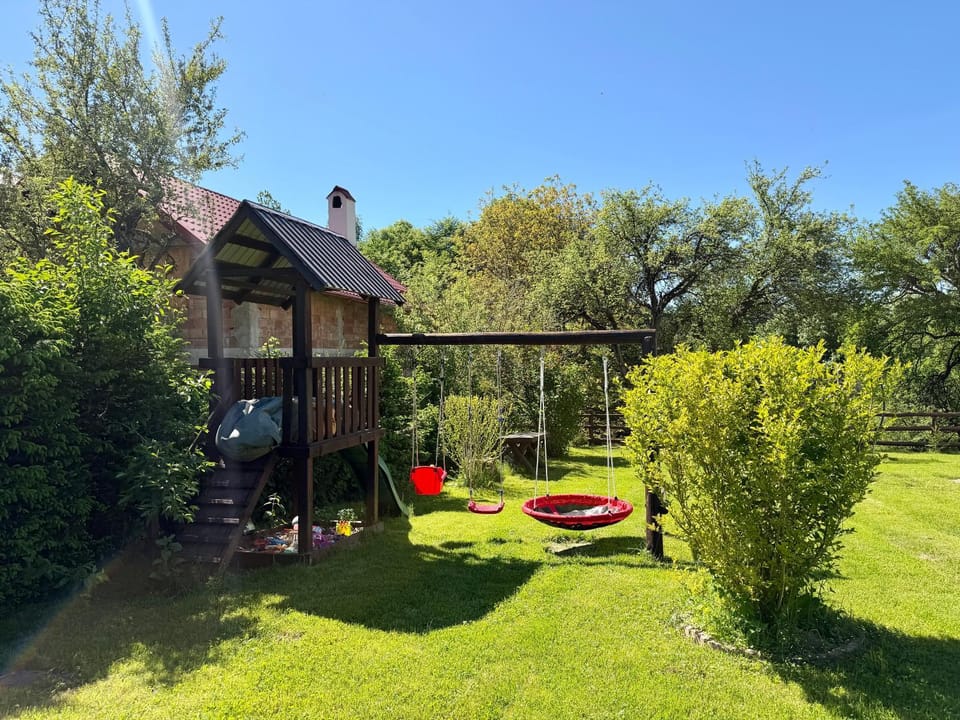 Casa Cenţiu Bed and Breakfast in Brașov County