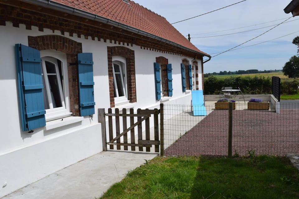 Facade/entrance, Garden view
