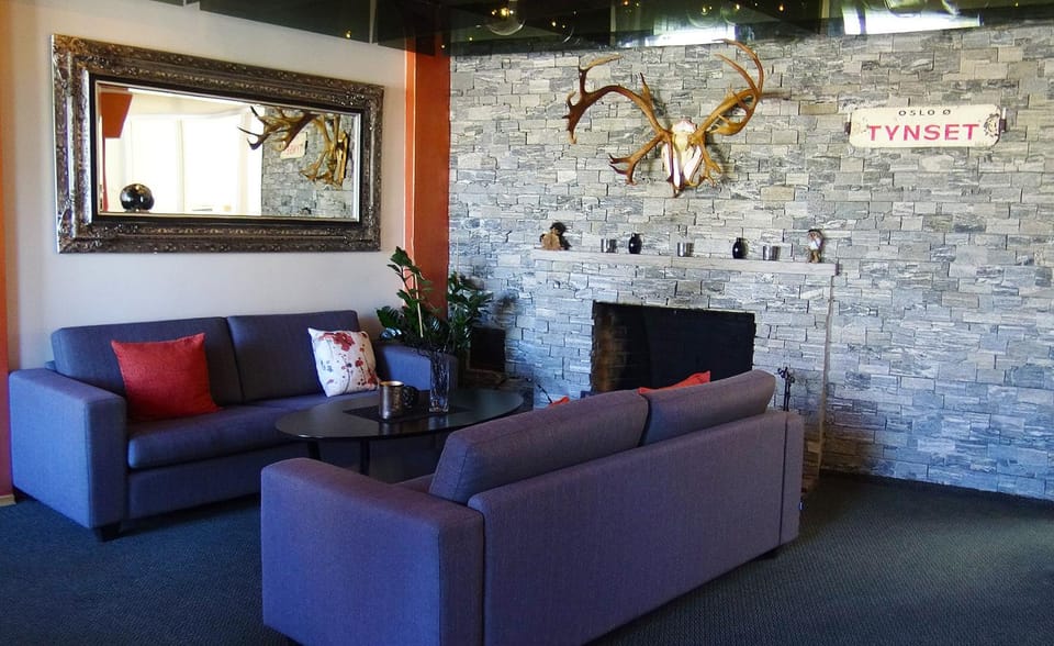 Lobby or reception, Decorative detail, Seating area