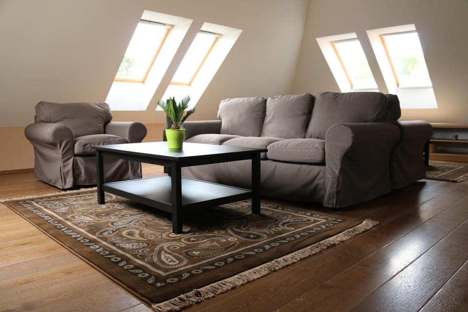Communal lounge/ TV room