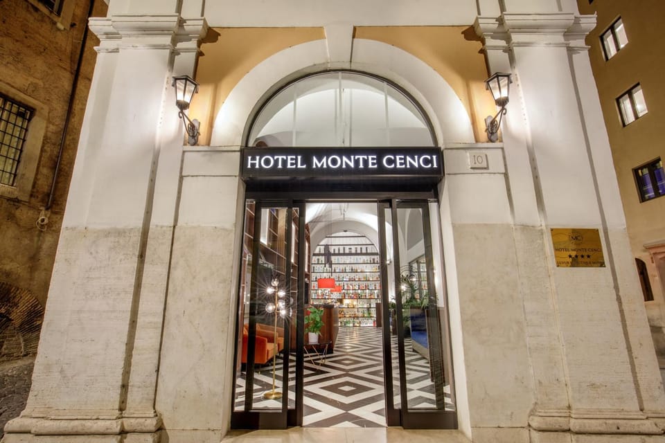 Property building, Facade/entrance