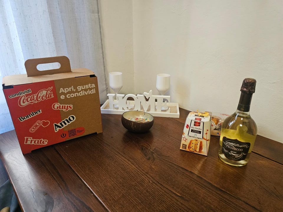 Food and drinks, Food, Drinks